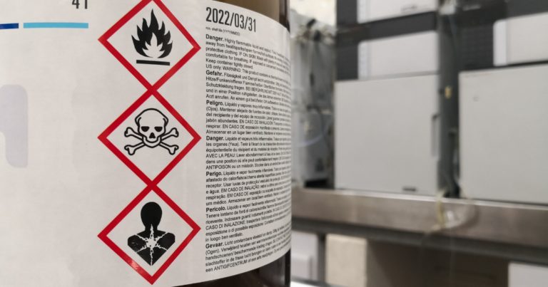 Substitutionsprüfung von Gefahrstoffen